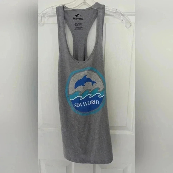 Women's SeaWorld Grey Large Racer Back Tank Top (GUC) - Picture 2 of 11